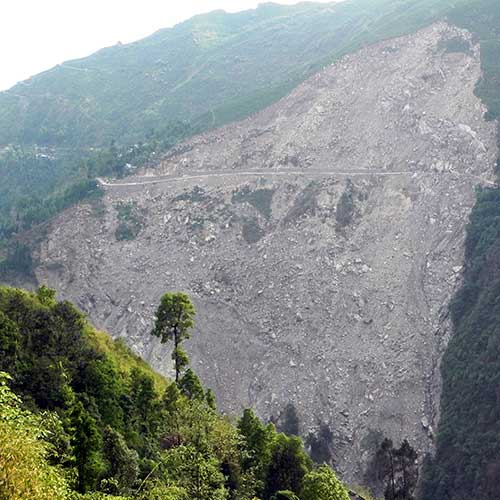 14 mile landslide NH 55, Darjeeling